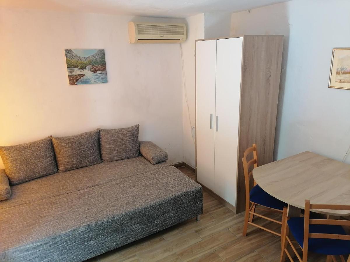 Apartman Milica Golubic  Экстерьер фото